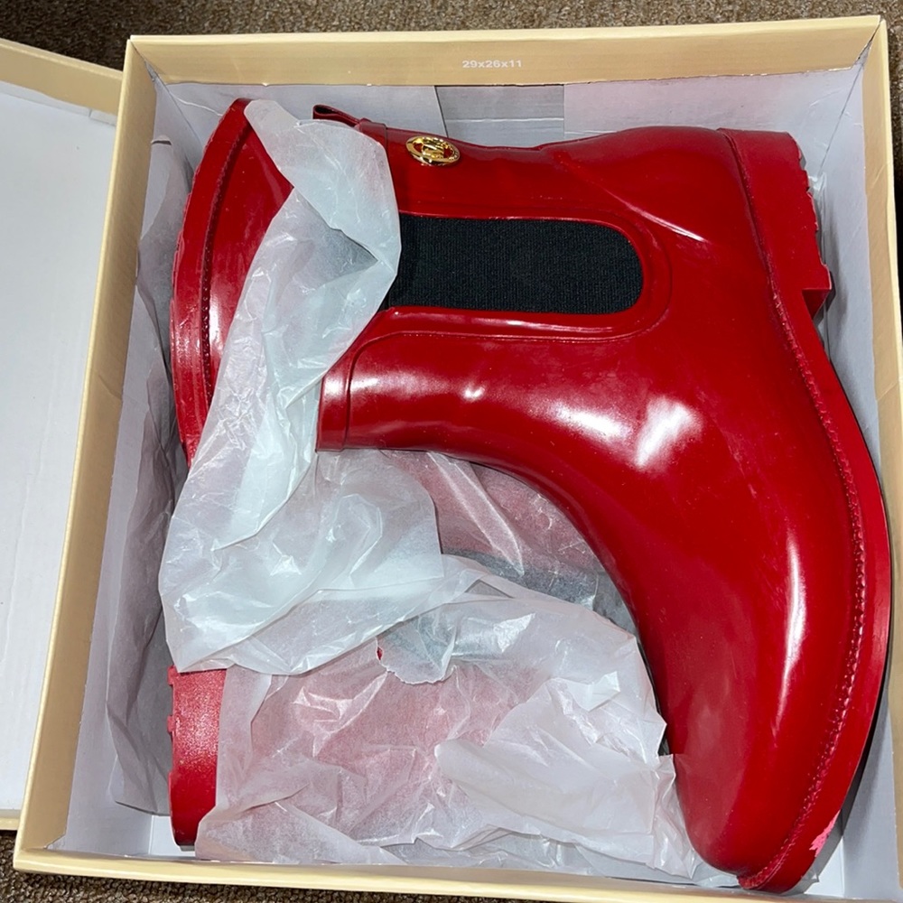 Michael Kors Rainboots